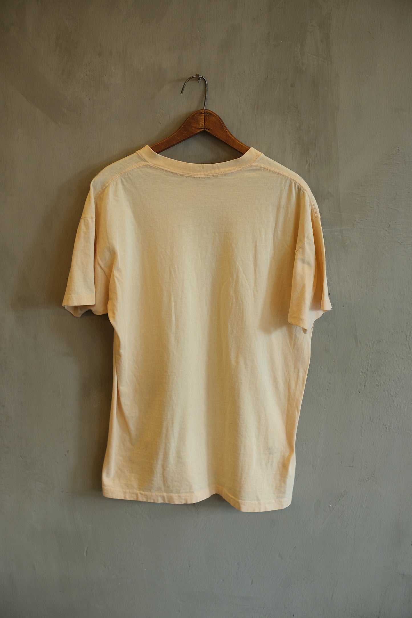 70’s Round Pocket Tee